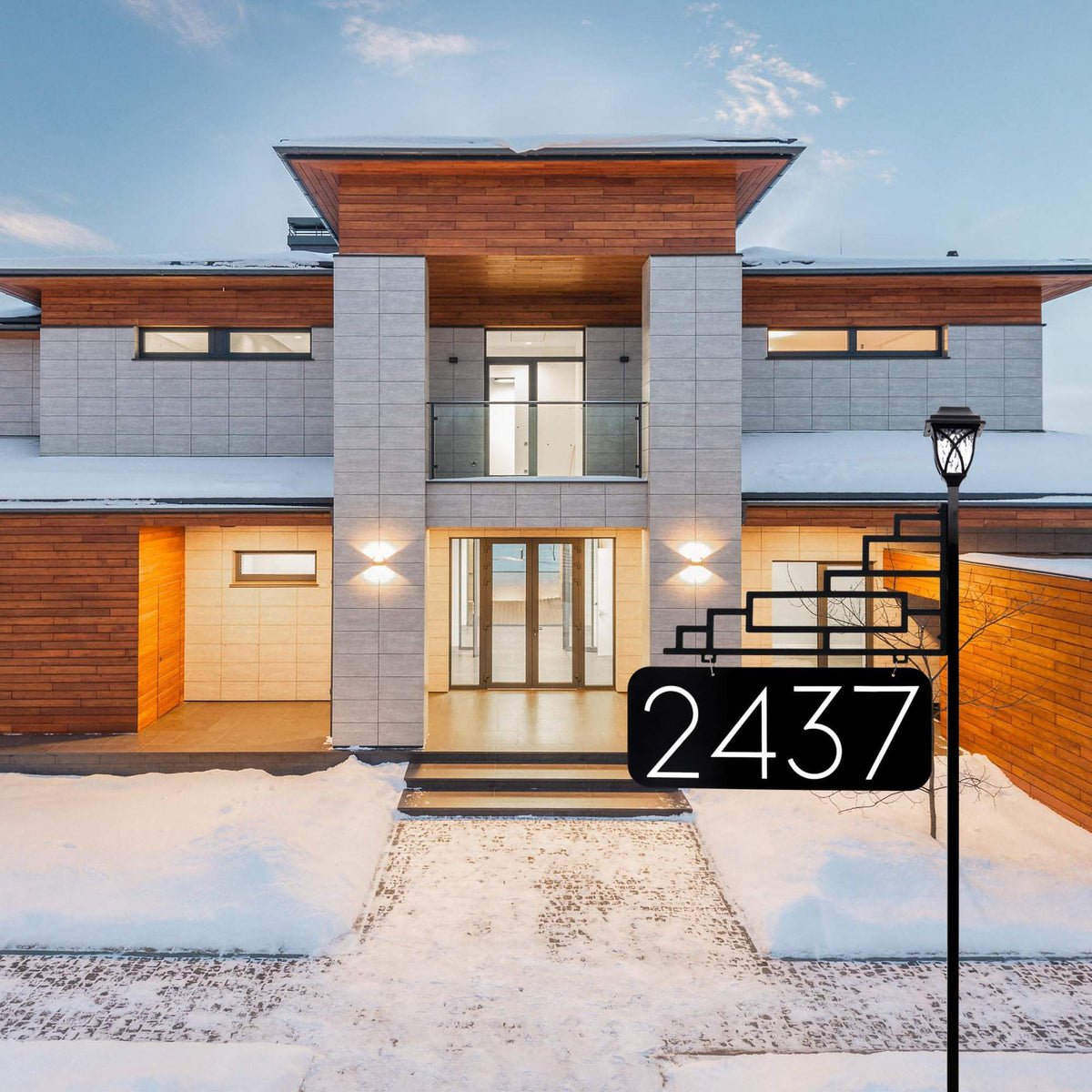 Address America XL Contemporary Reflective 911 Yard Address Sign with Decorative Solar Light - 6" Numbers on Both Sides