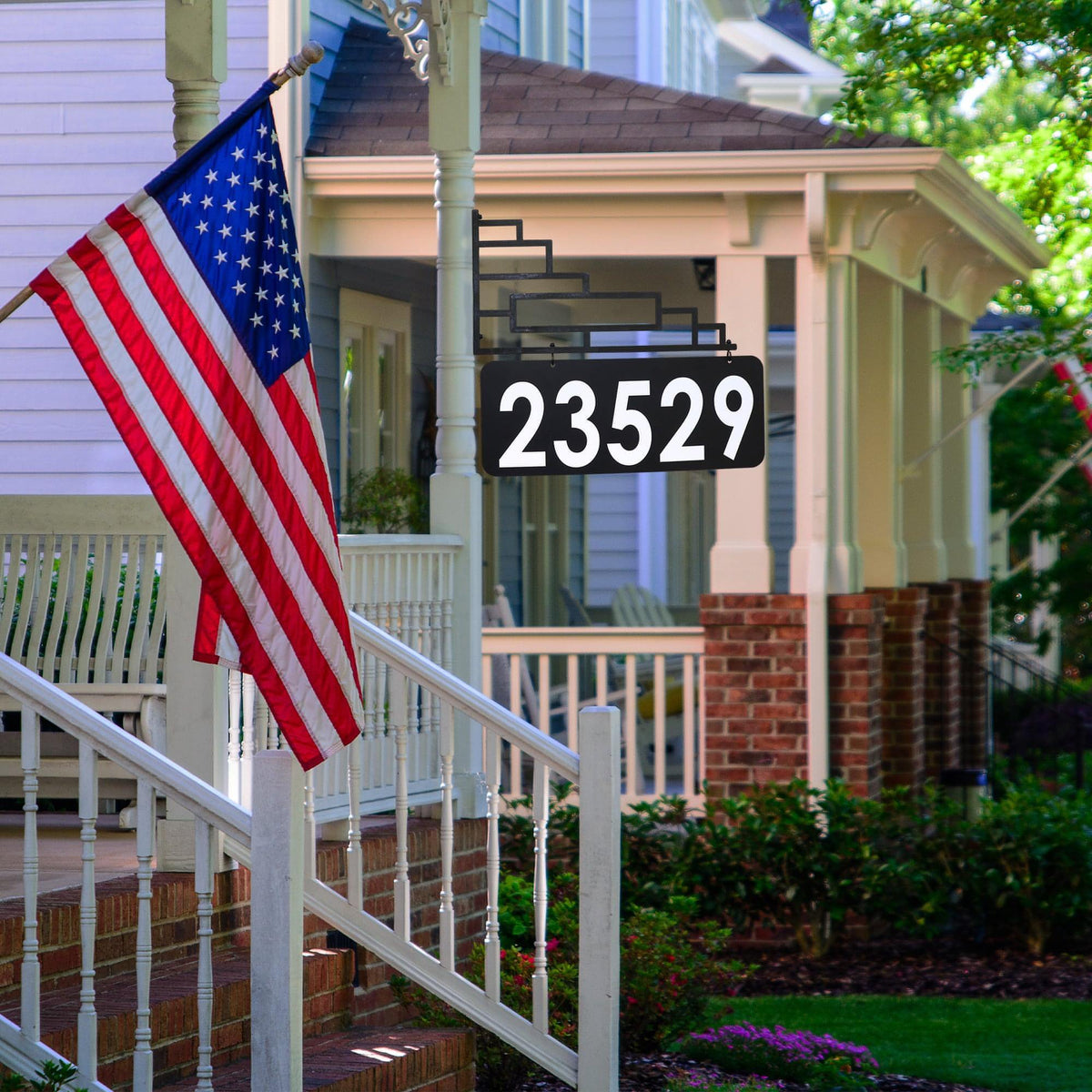 XL Contemporary Large Lamppost Sign